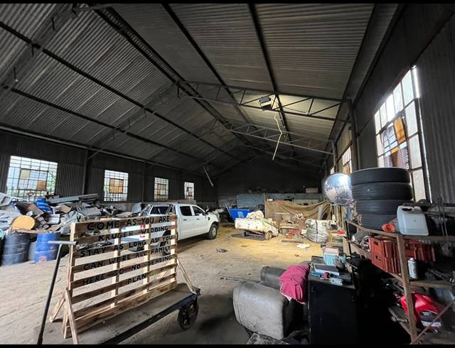 1,700M² WORKSHOP FOR SALE IN DAGGAFONTEIN